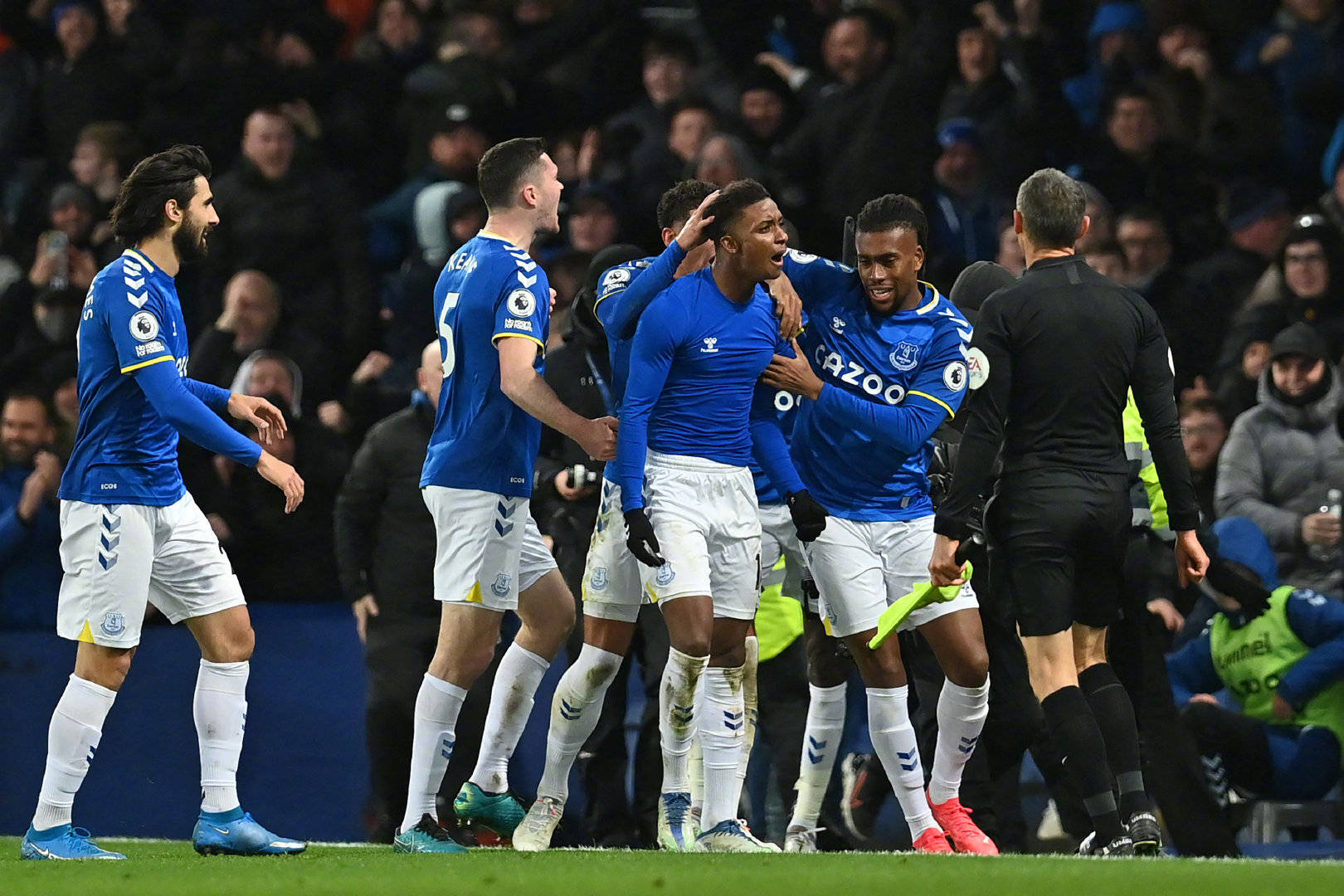 凤凰涅槃 凤凰涅槃